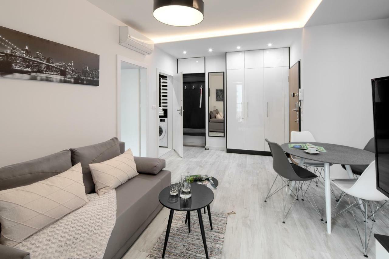 Native Apartments Lubelska 10 Cracovia Esterno foto